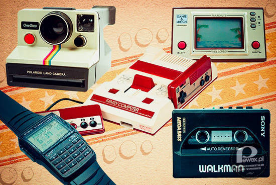 Kwintesencja gadżetów z lat 80. – Polariod, walkman, konsola Nintendo, gierka i zegarek Casio. 