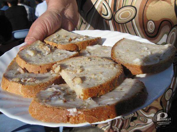 Chleb ze smalcem – Pamiętacie ten niesamowity swojski smak? 