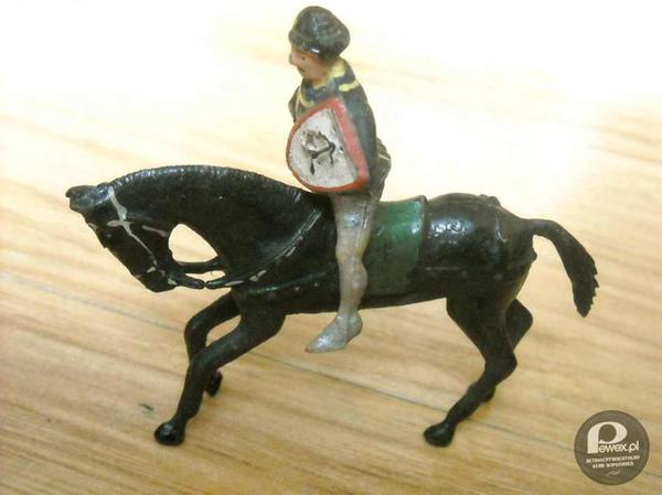 Żołnierz na koniu –  