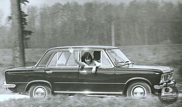 Włoski Fiat 125 – Włoski Fiat 125p różnił się nieco od tego &apos;Polskiego Fiata&apos;. Z zewnątrz przede wszystkim kwadratowymi reflektorami przednimi, czy tez białymi kierunkowskazami. Jego budowa jest natomiast zdecydowanie inna – inny silnik, nowocześniejsze zawieszenie. 