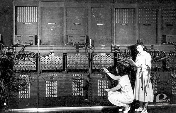 Pierwsze imperialistyczne komputery – i pierwsze &apos;programistki&apos;. USA 1946 rok. 