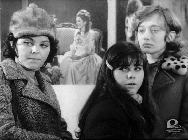 Dziewczyny do wzięcia – Polska komedia z 1972 roku w reżyserii Janusza Kondratiuka. Film czarno-biały. 