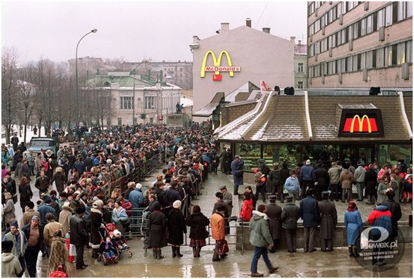 Spragnieni zachodu – Kolejka do pierwszego McDonaldsa w Rosji 