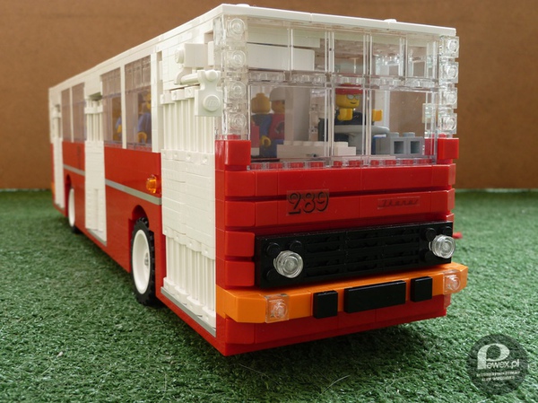 Autobus Ikarus 260.04 z klocków LEGO – Zagłosuj na węgierski autobus z czasów PRL, który bierze udział w międzynarodowym konkursie LEGO: http://lego.cuusoo.com/ideas/view/38877 Potrzeba 10 tysięcy głosów, jeśli tak się stanie, autobus trafi do seryjnej produkcji! 