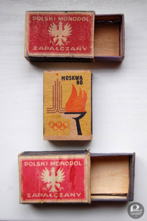 Polski Monopol Zapałczany – Te unikatowe eksponaty miały dno z deseczki. 